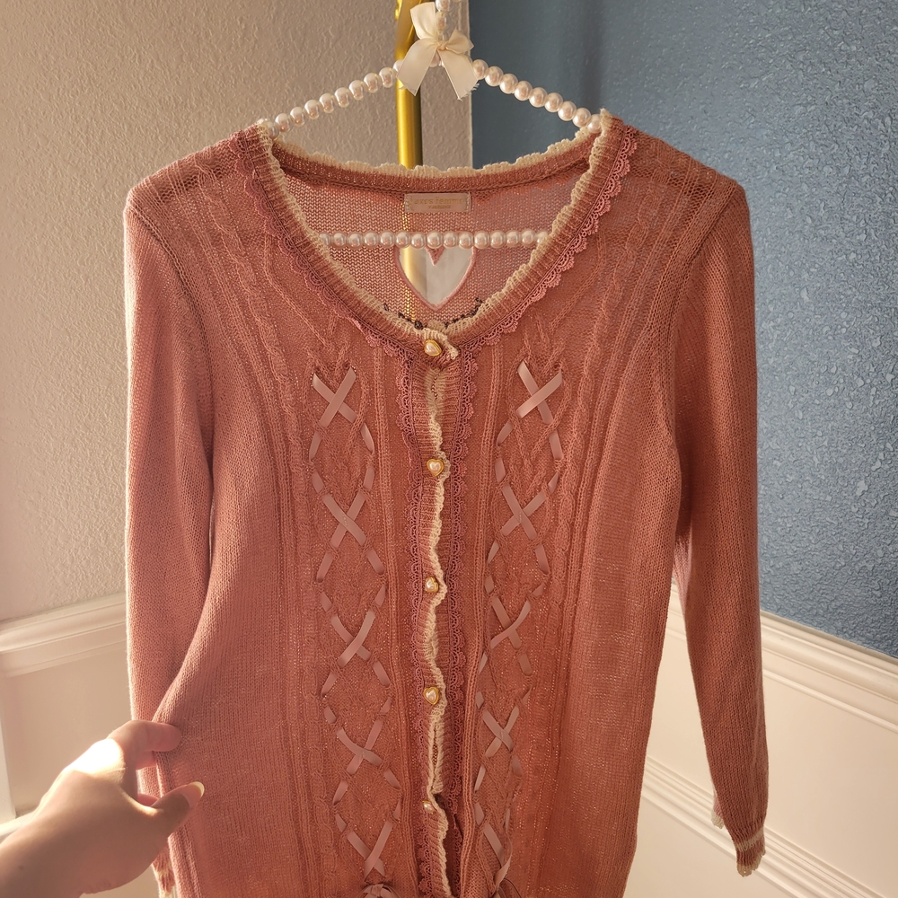 Chic Women's Cardigan with Lace Accents